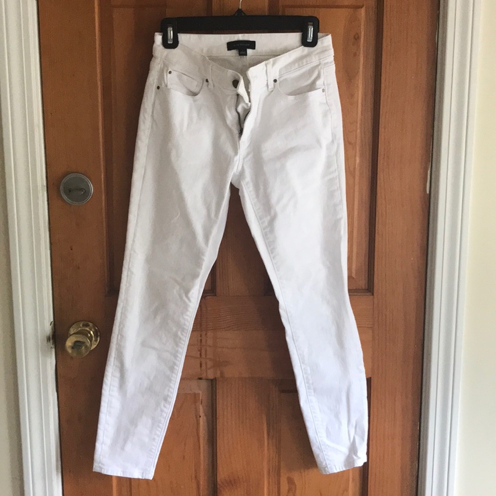 Perfect Condition Ann Taylor Curvy Fit White Jeans
